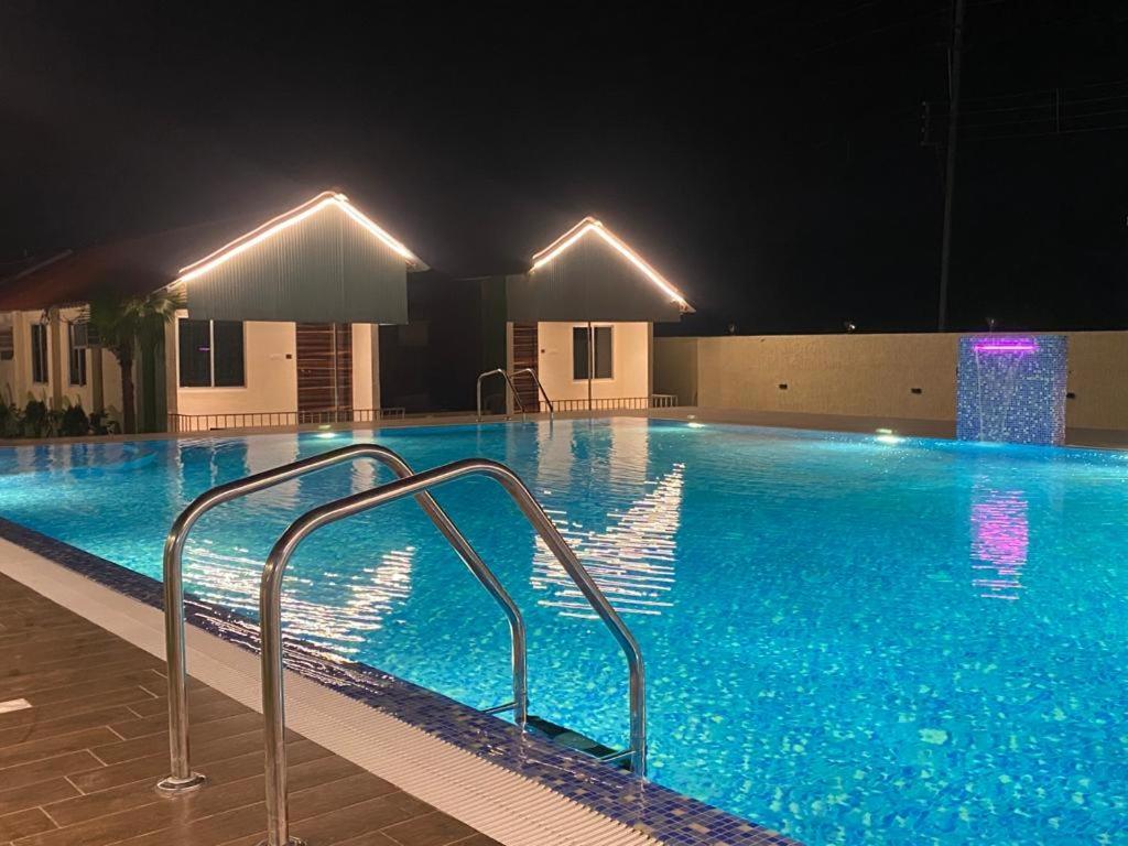 New Mouchak Hotel & Resorts Tajpur Екстериор снимка