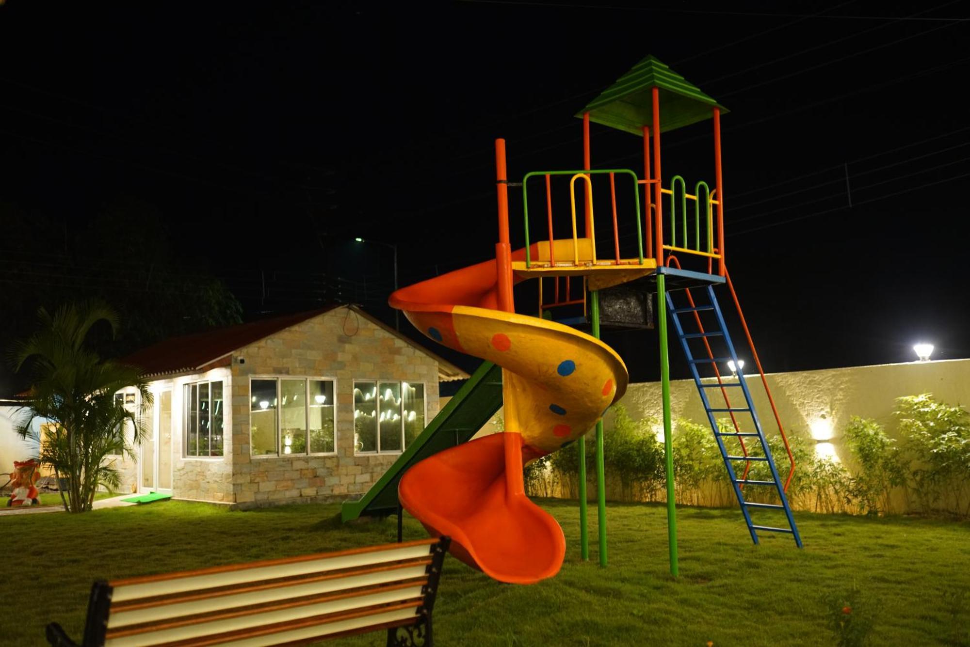 New Mouchak Hotel & Resorts Tajpur Екстериор снимка
