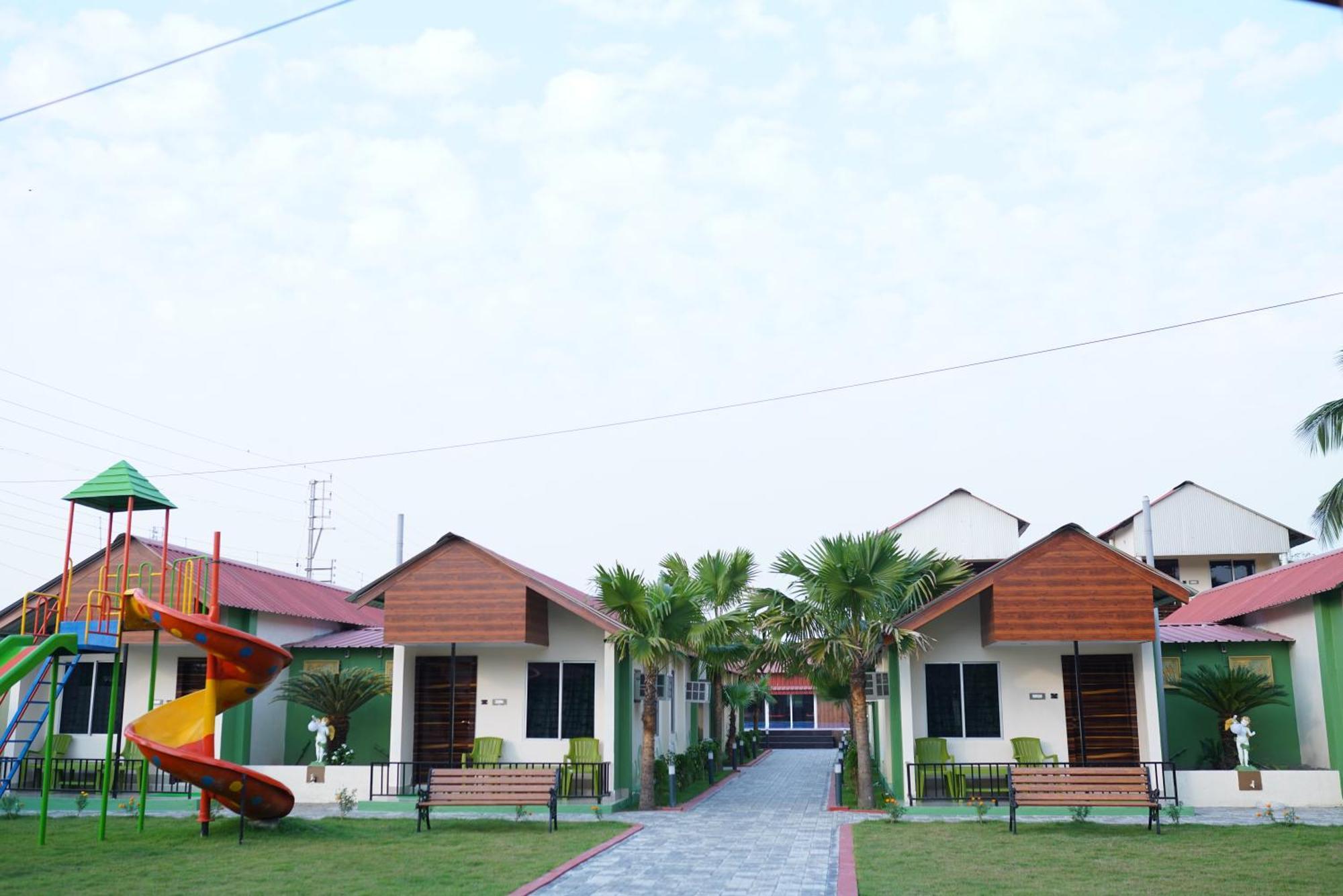New Mouchak Hotel & Resorts Tajpur Екстериор снимка