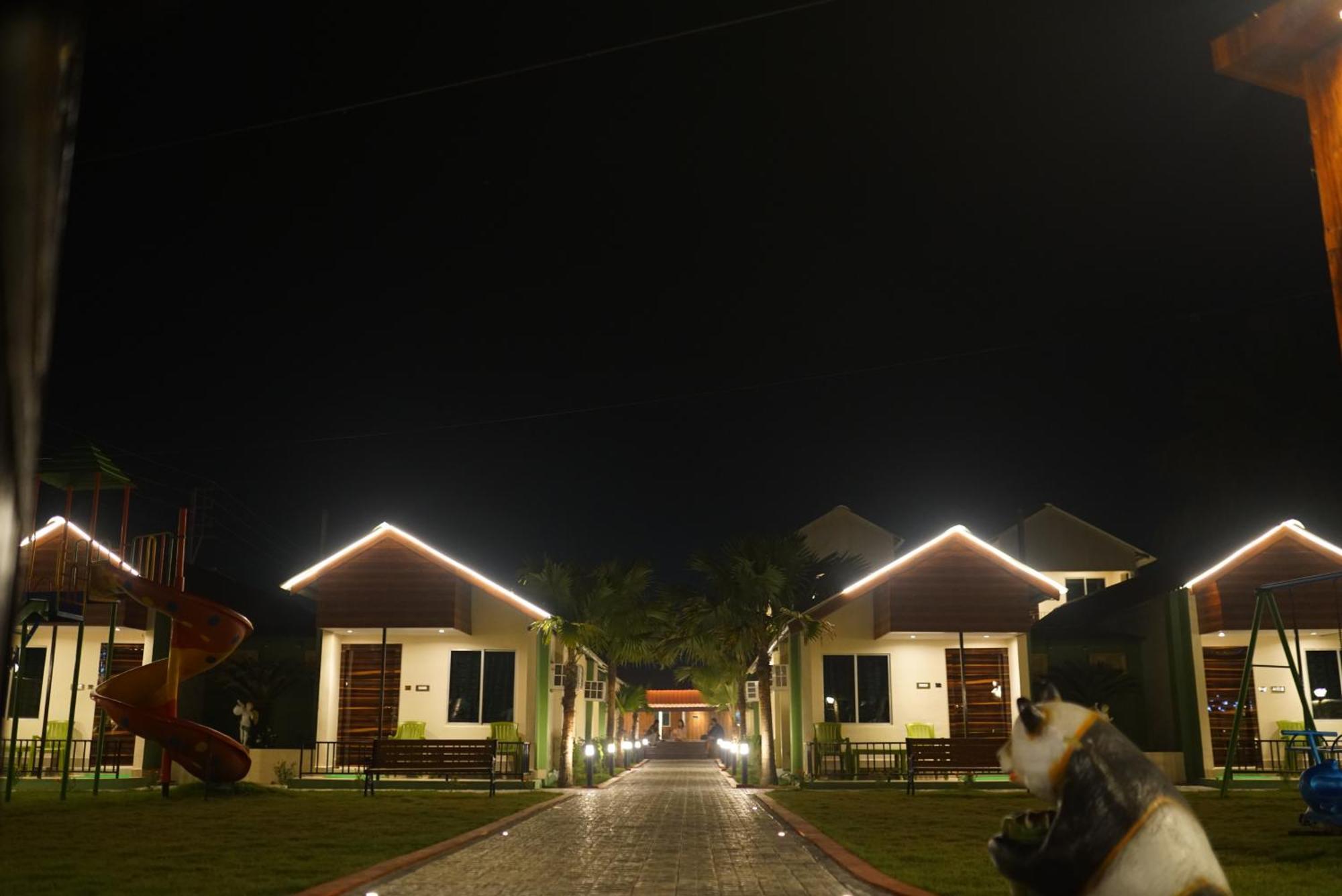 New Mouchak Hotel & Resorts Tajpur Екстериор снимка